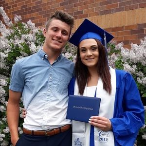 Meet your Posher, Alivia